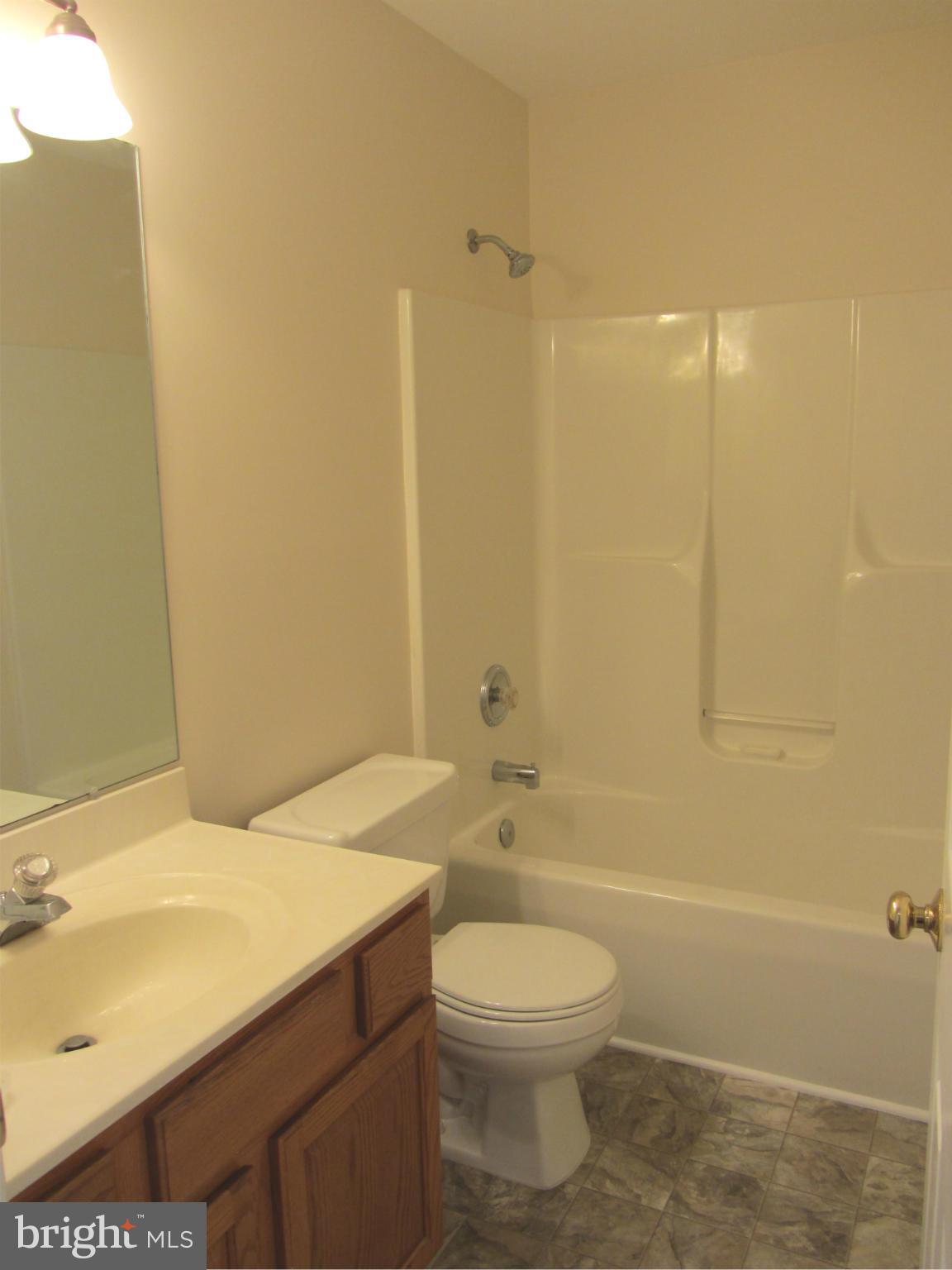 672 Broadview Avenue Warrenton, VA 20186 - Photo 20 of 29 Bath