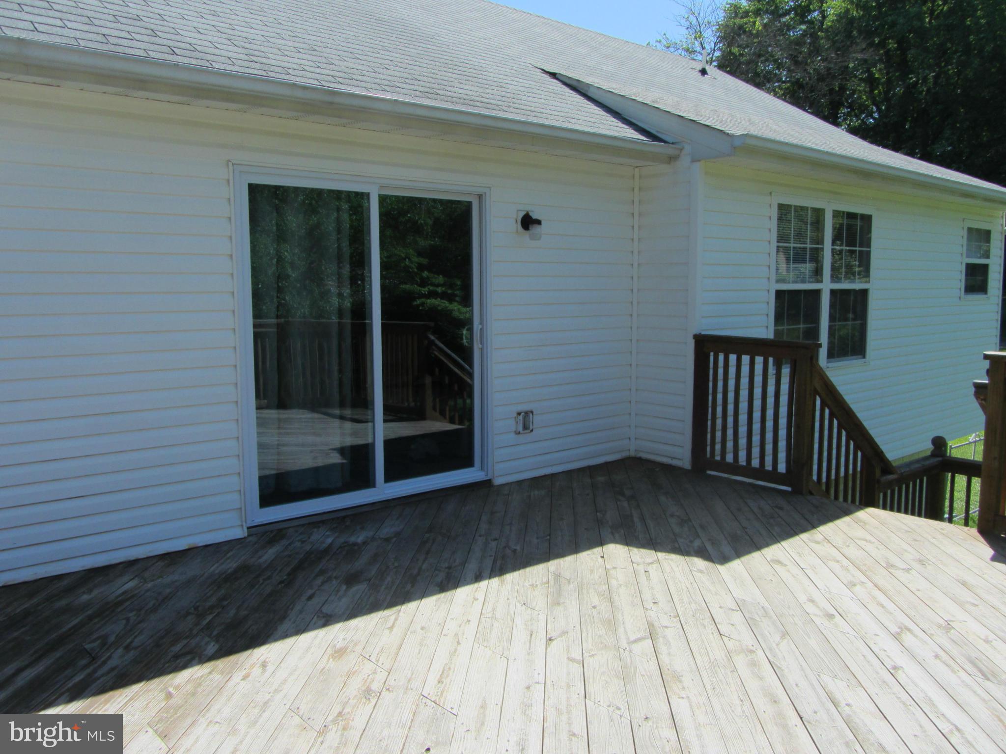 672 Broadview Avenue Warrenton, VA 20186 - Photo 25 of 29 Exterior (Rear)