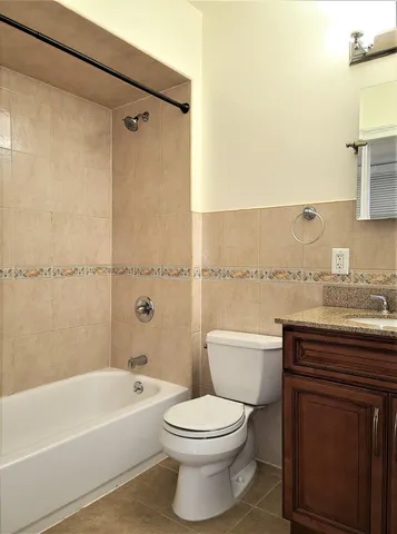 $2,695 | 1000 West Street, Unit 3C, Union City, NJ 07087