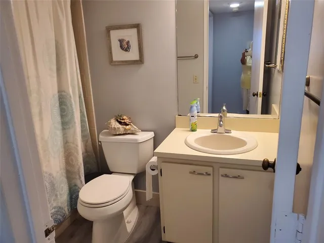 $2,000 | 2220 North Cypress Bend Drive, Unit 405, Pompano Beach, FL 33069