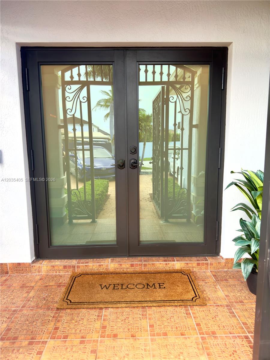17833 Southwest 155th Court Miami, FL 33187 - Photo 5 of 39