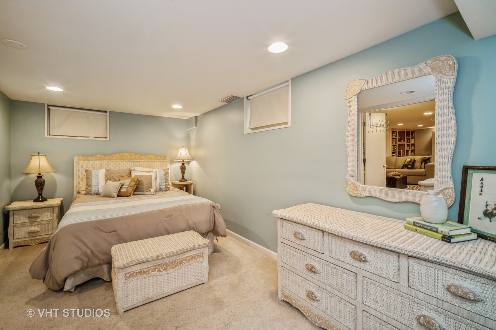 911 Dell Road Northbrook, IL 60062 - Photo 11 of 17 a bedroom with a bed and a large mirror