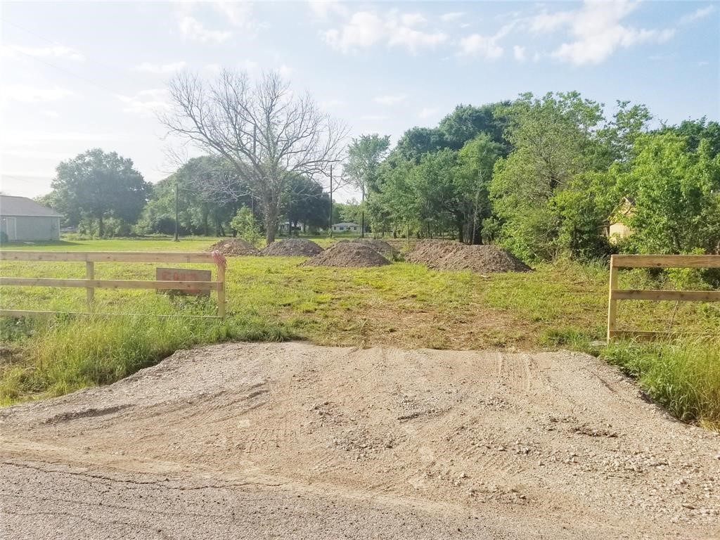 542 North Pine Road Arcola, TX 77583 - Photo 6 of 13