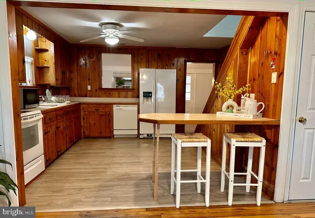 $400,000 | 805 Chester River Drive, Grasonville, MD 21638