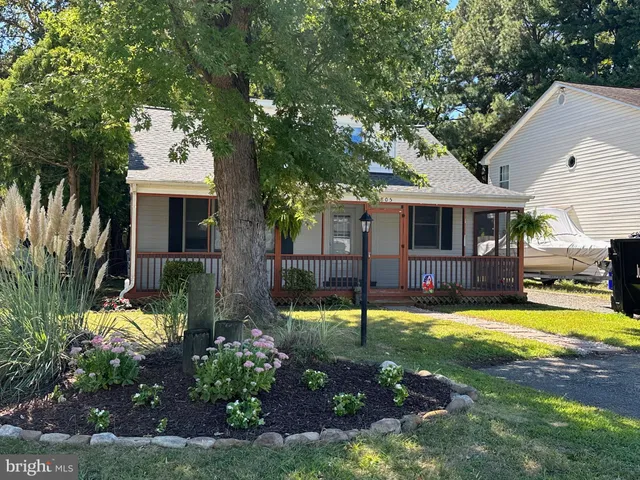 $400,000 | 805 Chester River Drive, Grasonville, MD 21638