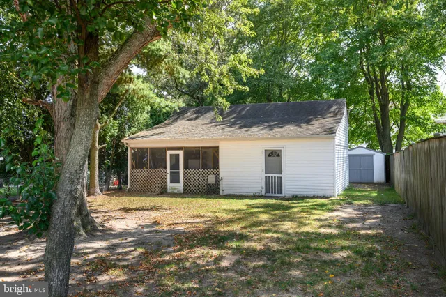 $400,000 | 805 Chester River Drive, Grasonville, MD 21638