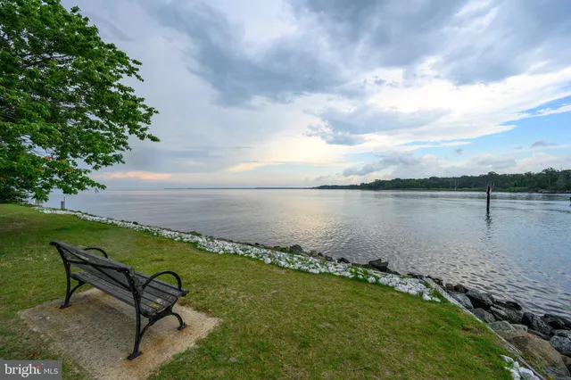 $400,000 | 805 Chester River Drive, Grasonville, MD 21638