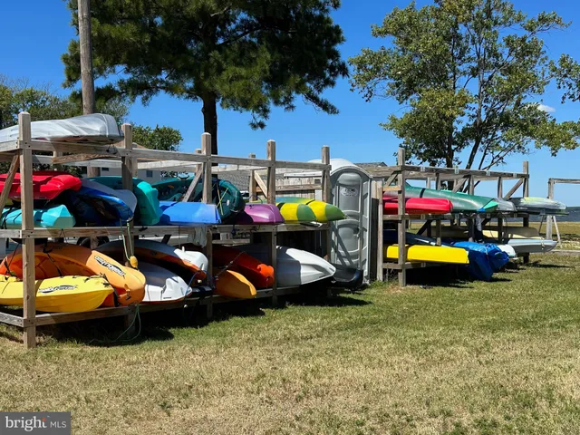 $400,000 | 805 Chester River Drive, Grasonville, MD 21638