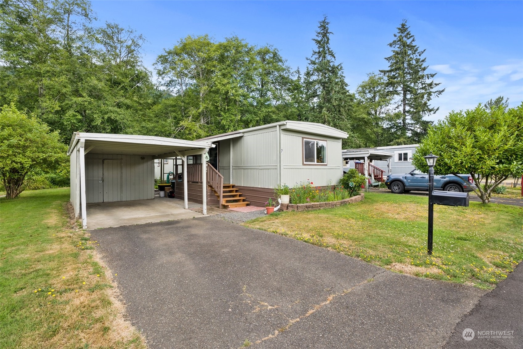 1050 Howard Street, Unit 7 Raymond, WA 98577 - Photo 2 of 19
