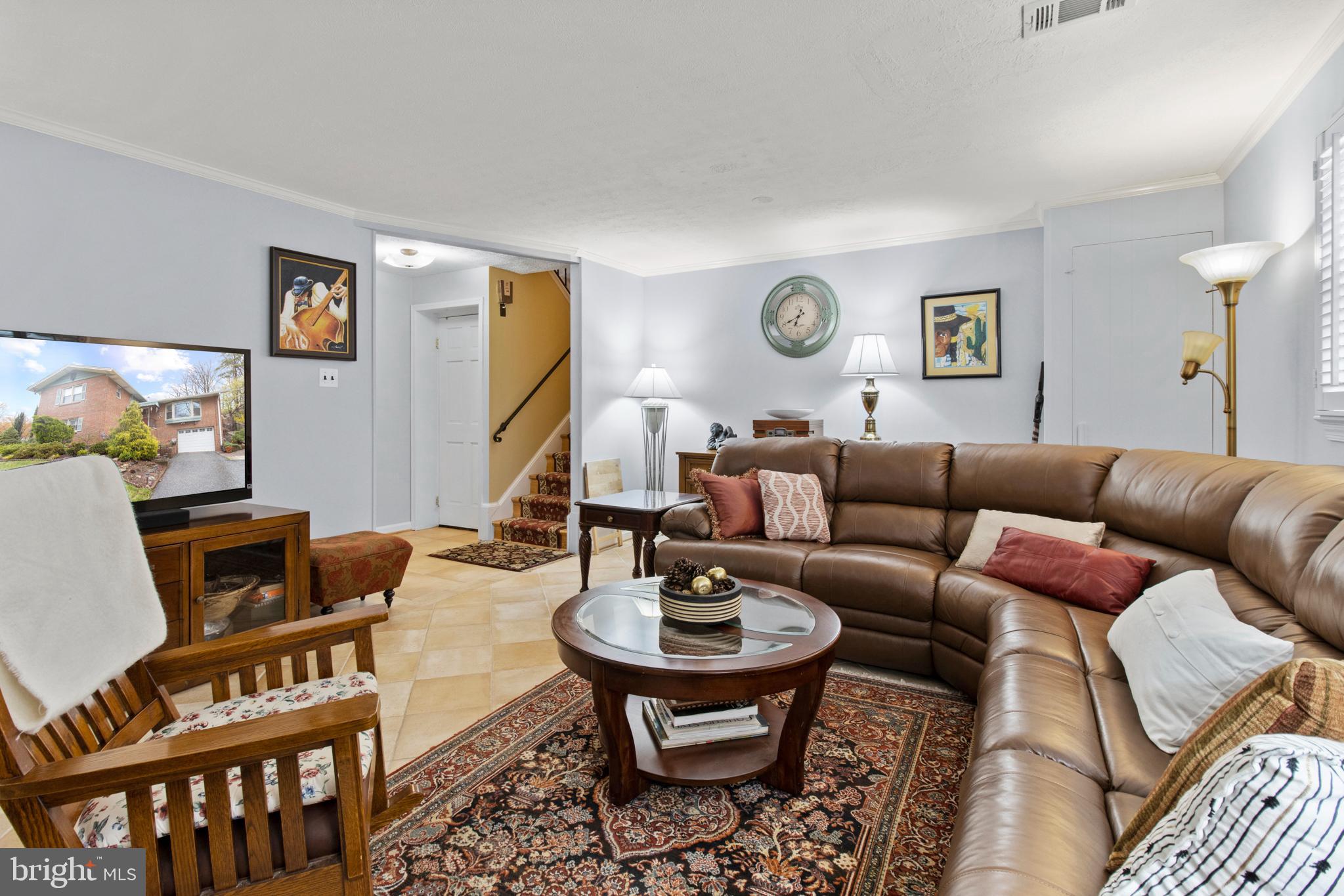 10429 Kinloch Road Silver Spring, MD 20903 - Photo 19 of 37 Family Room