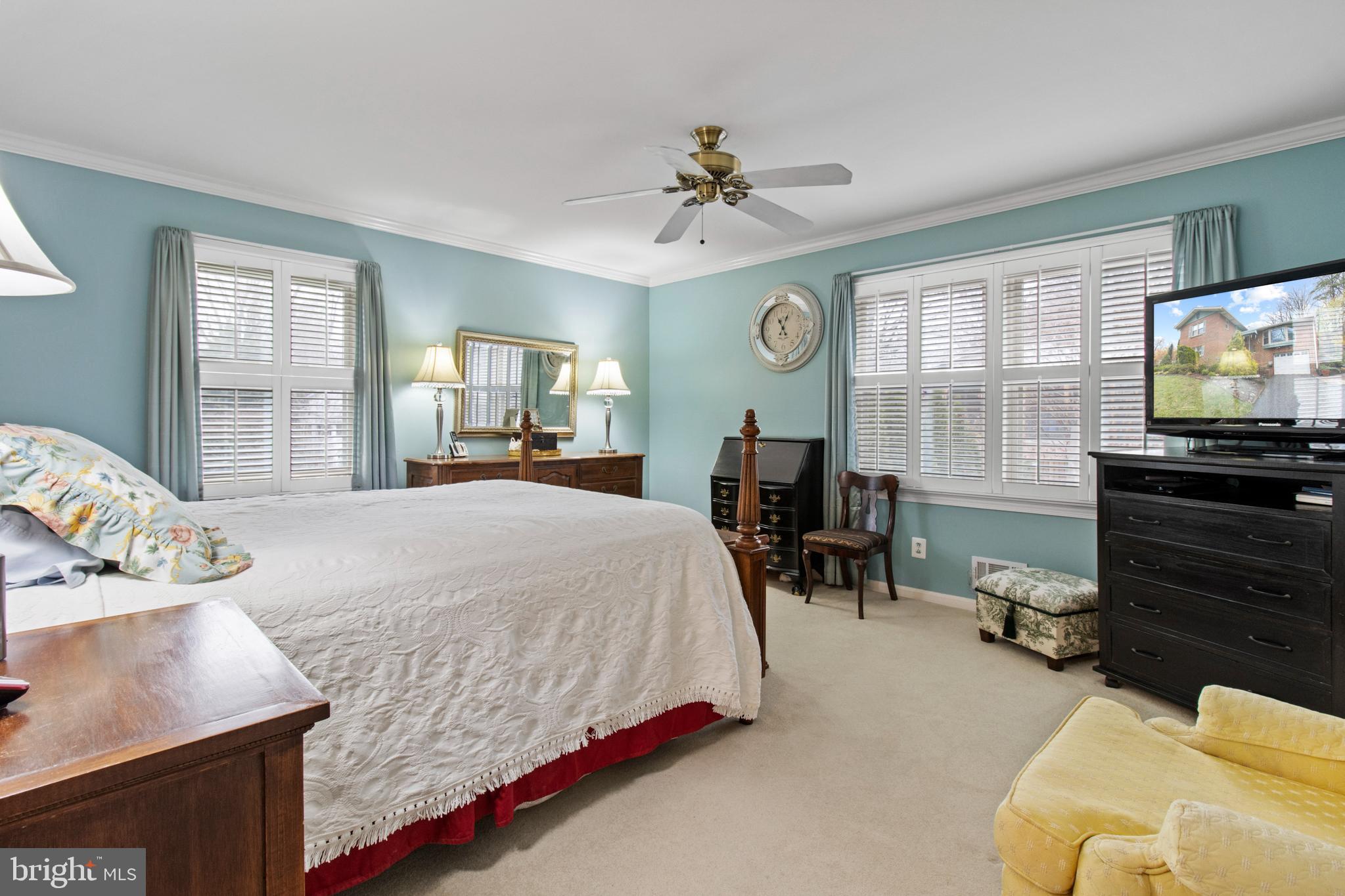 10429 Kinloch Road Silver Spring, MD 20903 - Photo 24 of 37 Oversized Primary bedroom with Custom Blinds