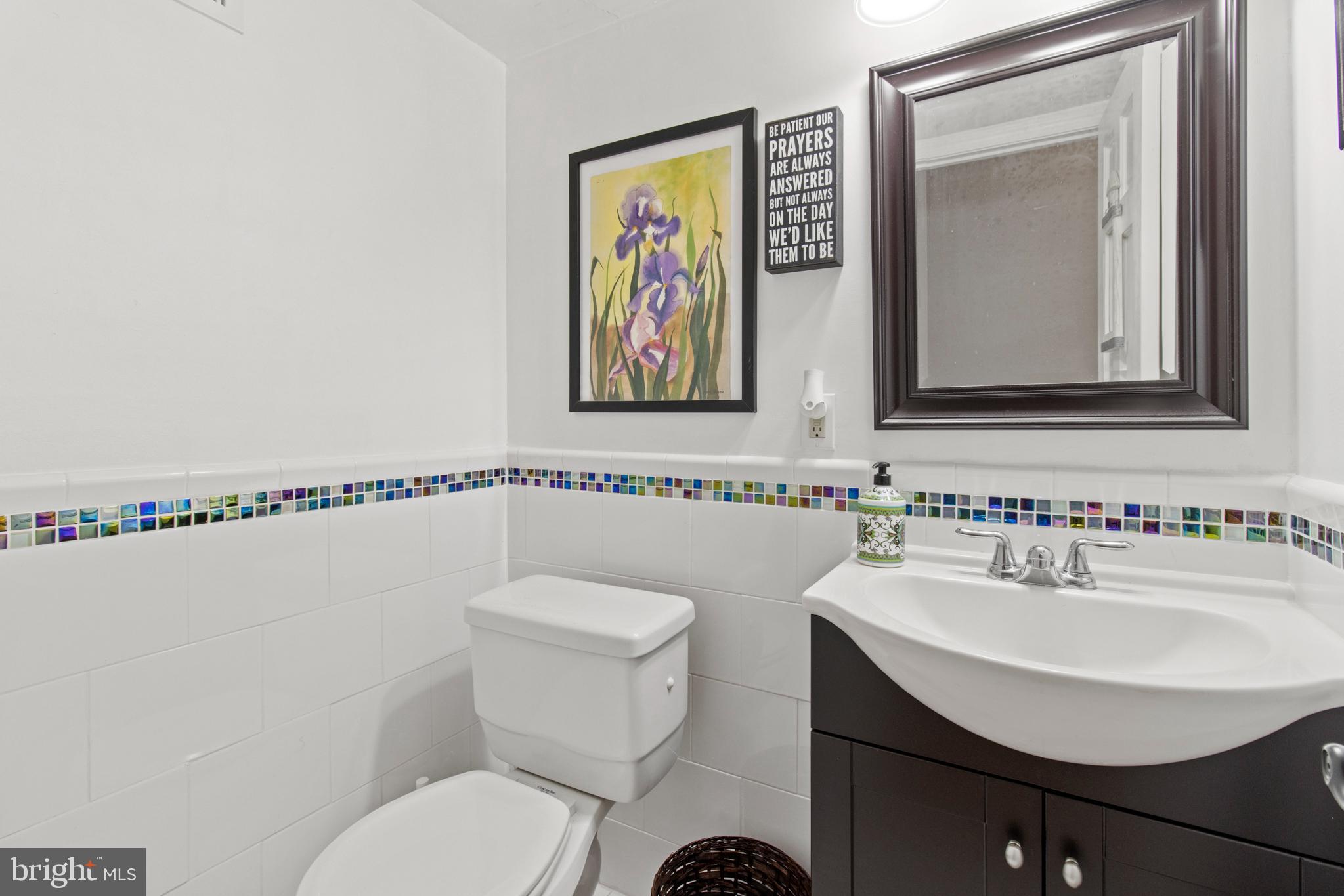 10429 Kinloch Road Silver Spring, MD 20903 - Photo 30 of 37 Powder Room