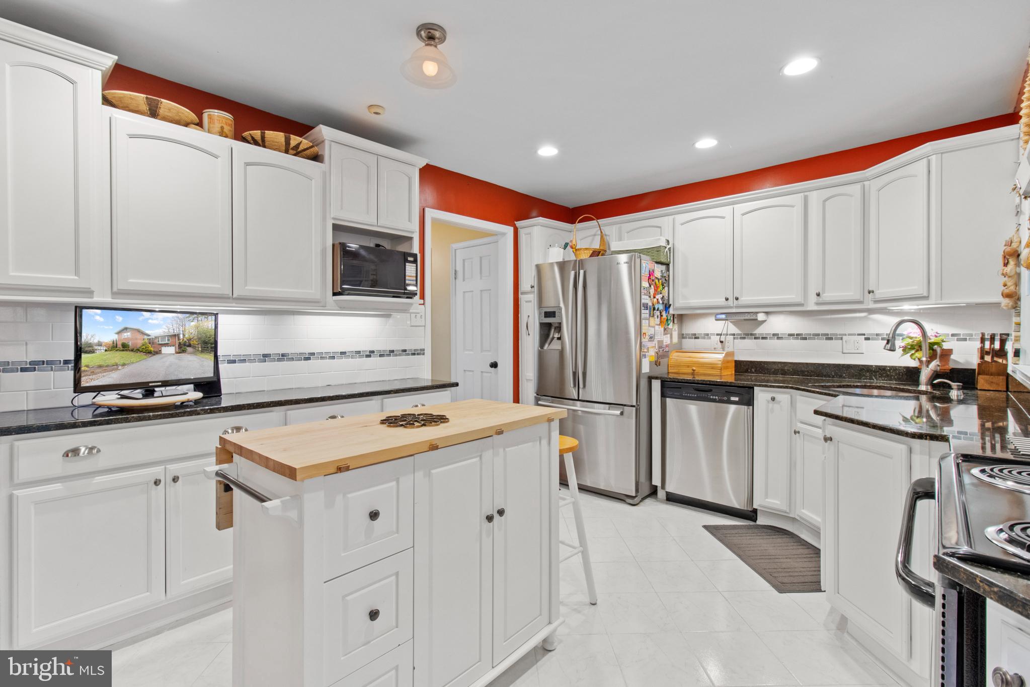 10429 Kinloch Road Silver Spring, MD 20903 - Photo 3 of 37 Gorgeous Renovated Kitchen