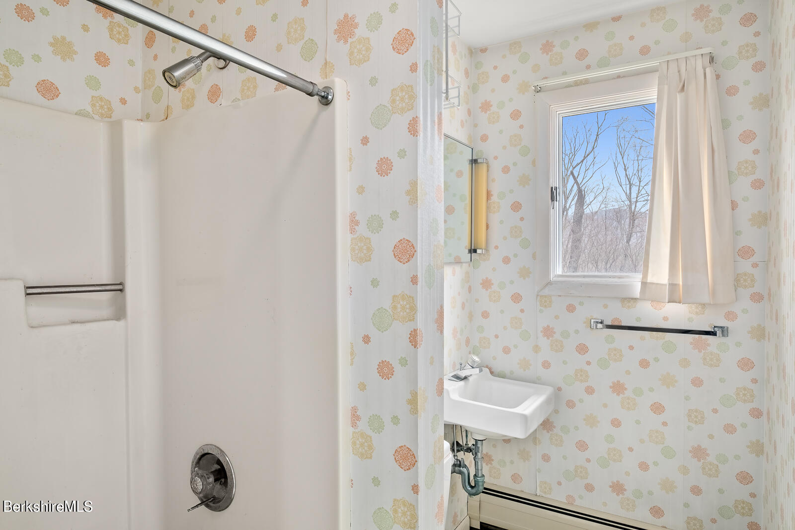 386 Oblong Road Williamstown, MA 01267 - Photo 11 of 29 10-386-Oblong