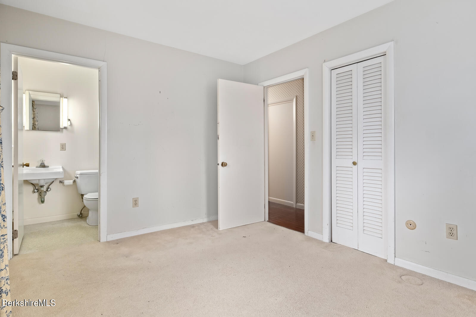 386 Oblong Road Williamstown, MA 01267 - Photo 13 of 29 13-386-Oblong
