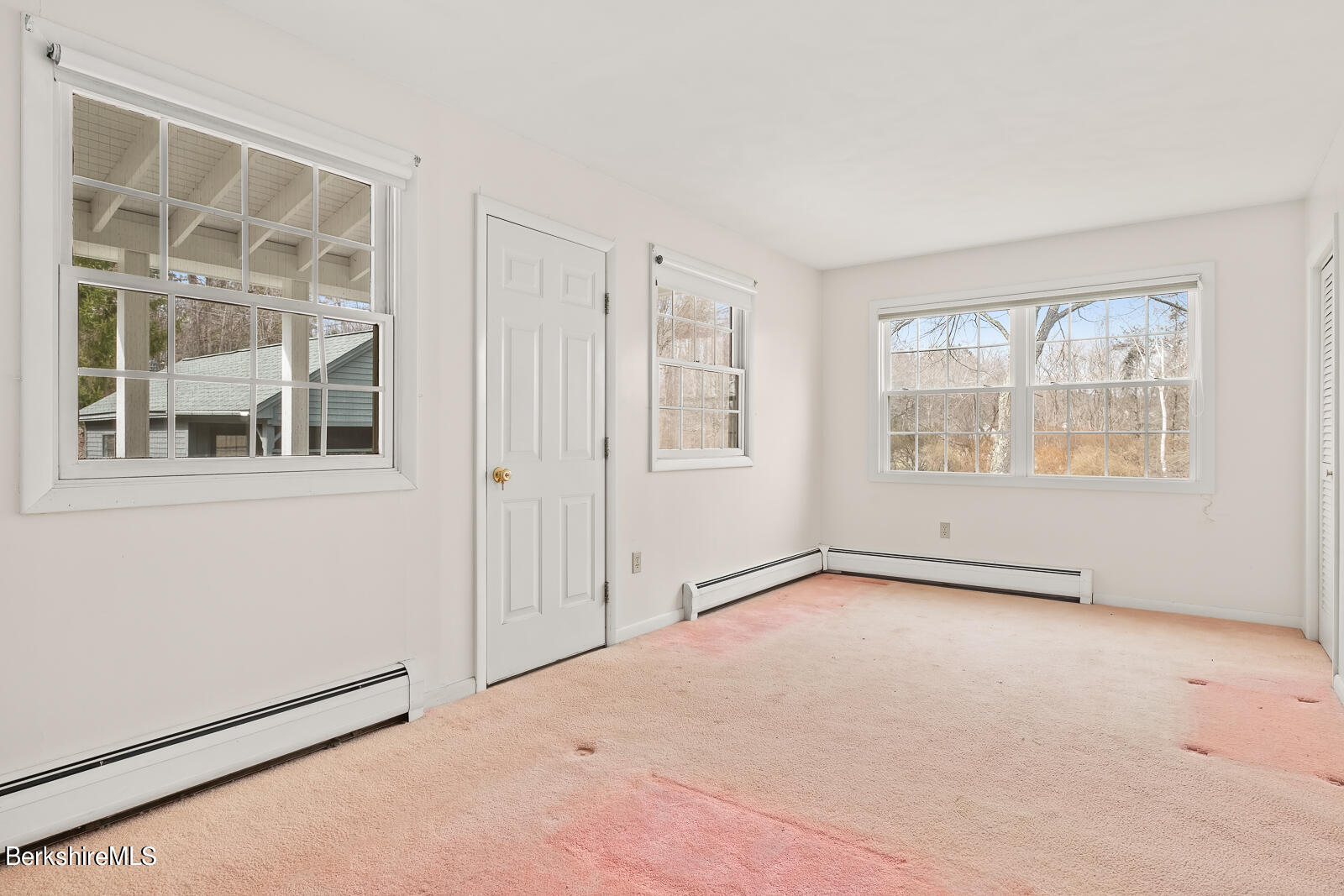 386 Oblong Road Williamstown, MA 01267 - Photo 15 of 29 15-386-Oblong