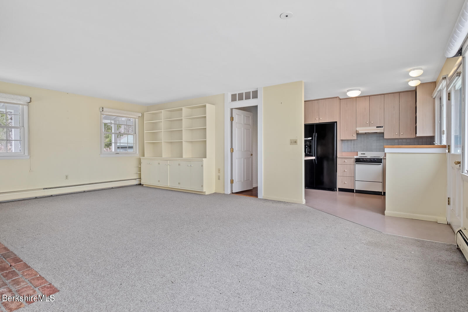 386 Oblong Road Williamstown, MA 01267 - Photo 3 of 29 3-386-Oblong