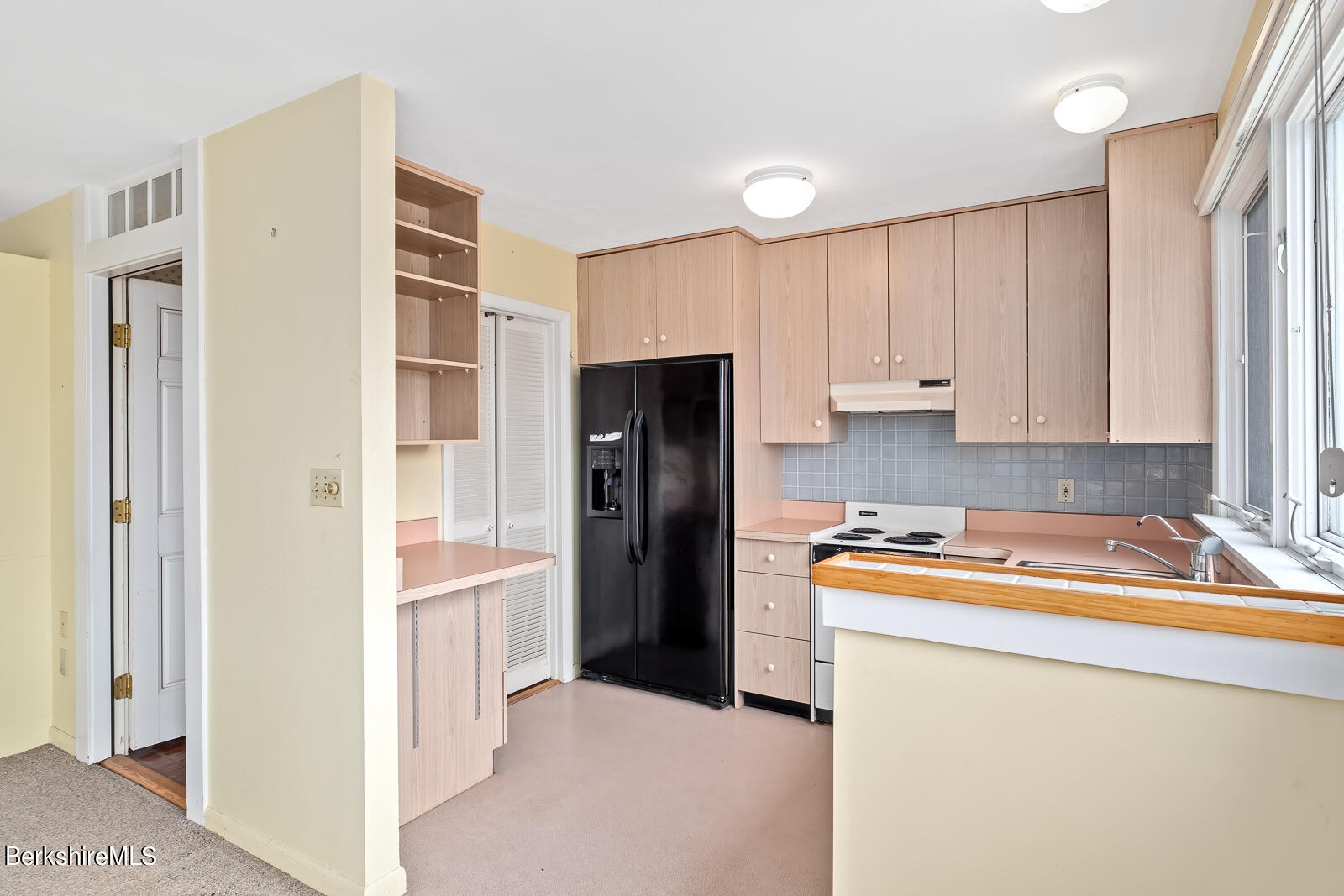 386 Oblong Road Williamstown, MA 01267 - Photo 8 of 29 8-386-Oblong