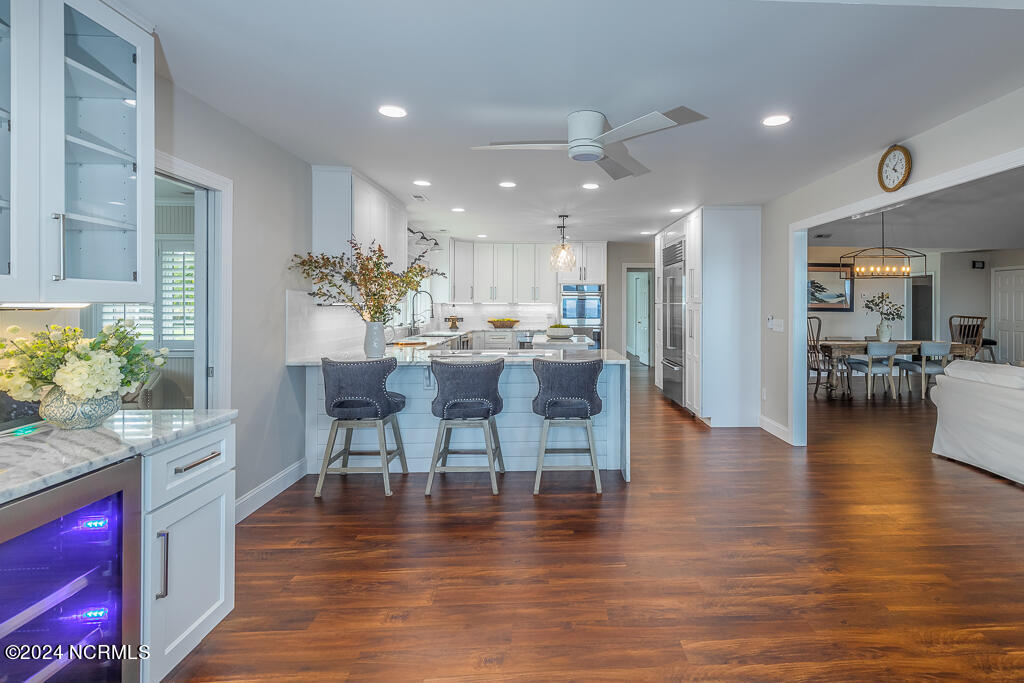 6044 Dolphin Road Oriental, NC 28571 - Photo 14 of 46 6044DolpjinKitchen1