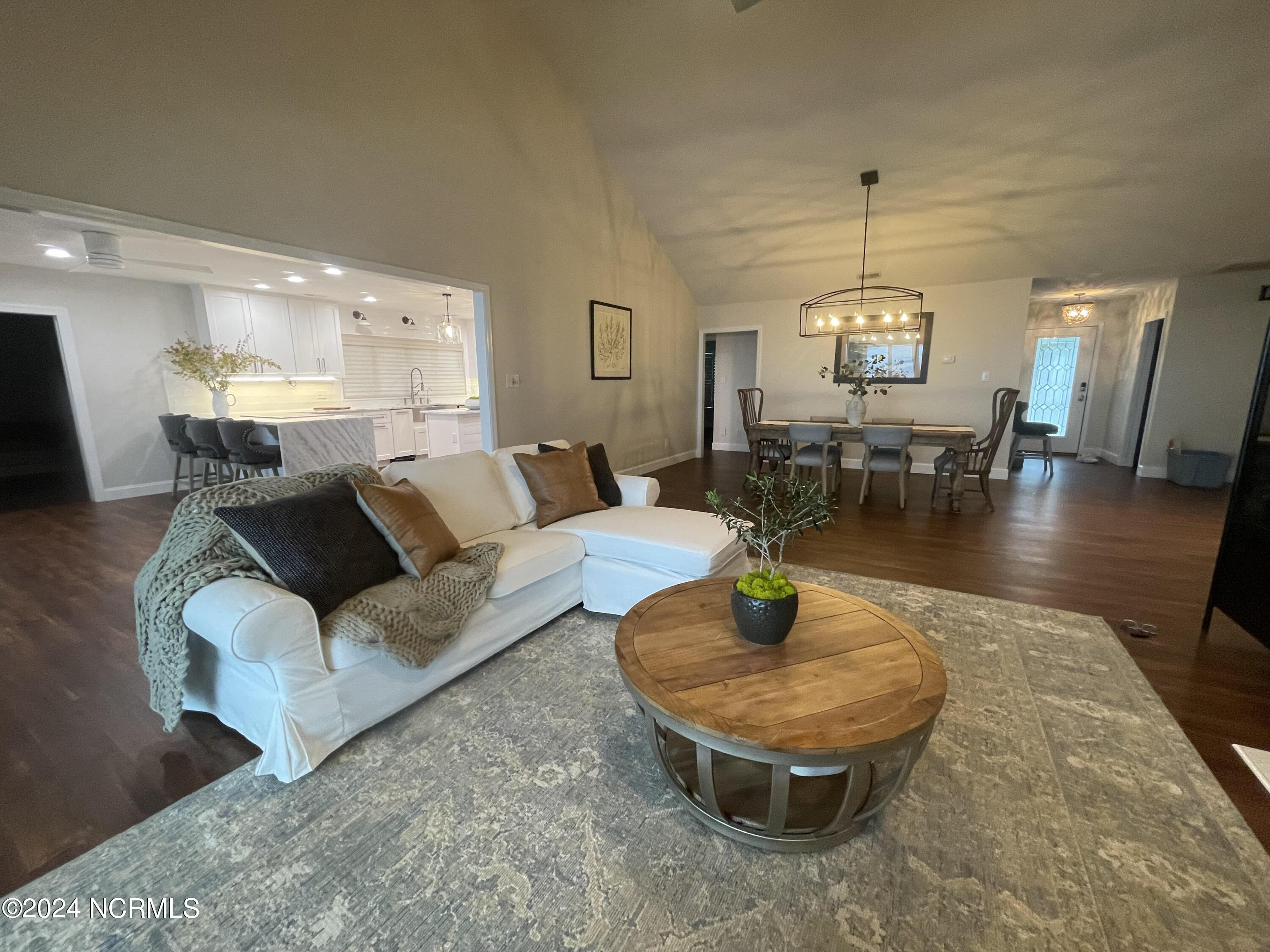 6044 Dolphin Road Oriental, NC 28571 - Photo 7 of 46 6044DolphinLR3