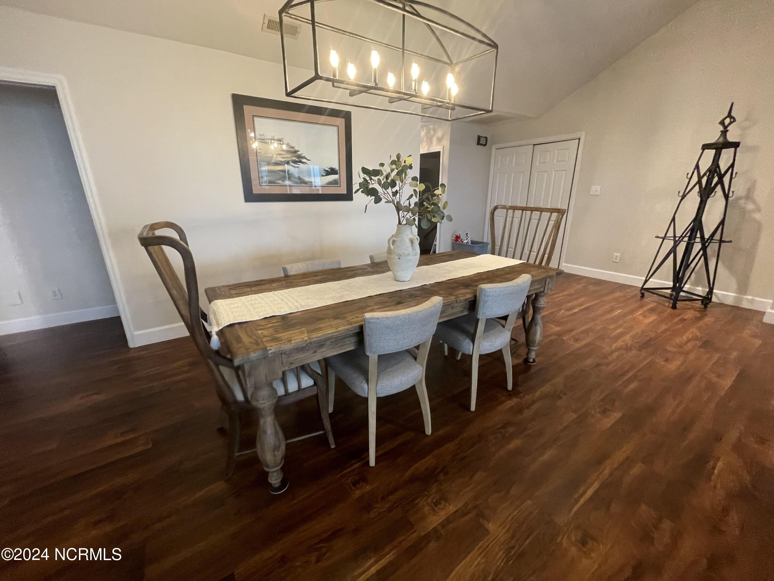 6044 Dolphin Road Oriental, NC 28571 - Photo 10 of 46 6044DolphinDiningentrance