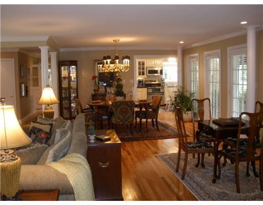 315 Quaker Road Edgeworth, PA 15143 - Photo 4 of 18 Den/Family/Great Room. GREAT ROOM OPEN TO DINING & KITCHEN!