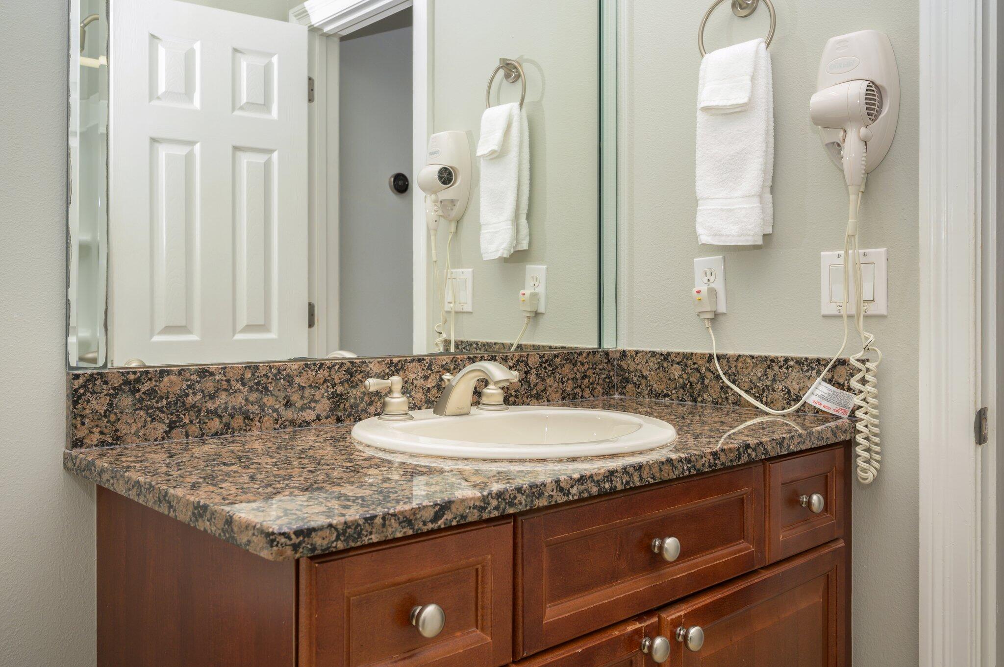 219 Grand Key Loop East Destin, FL 32541 - Photo 44 of 59 3rd Floor Bath