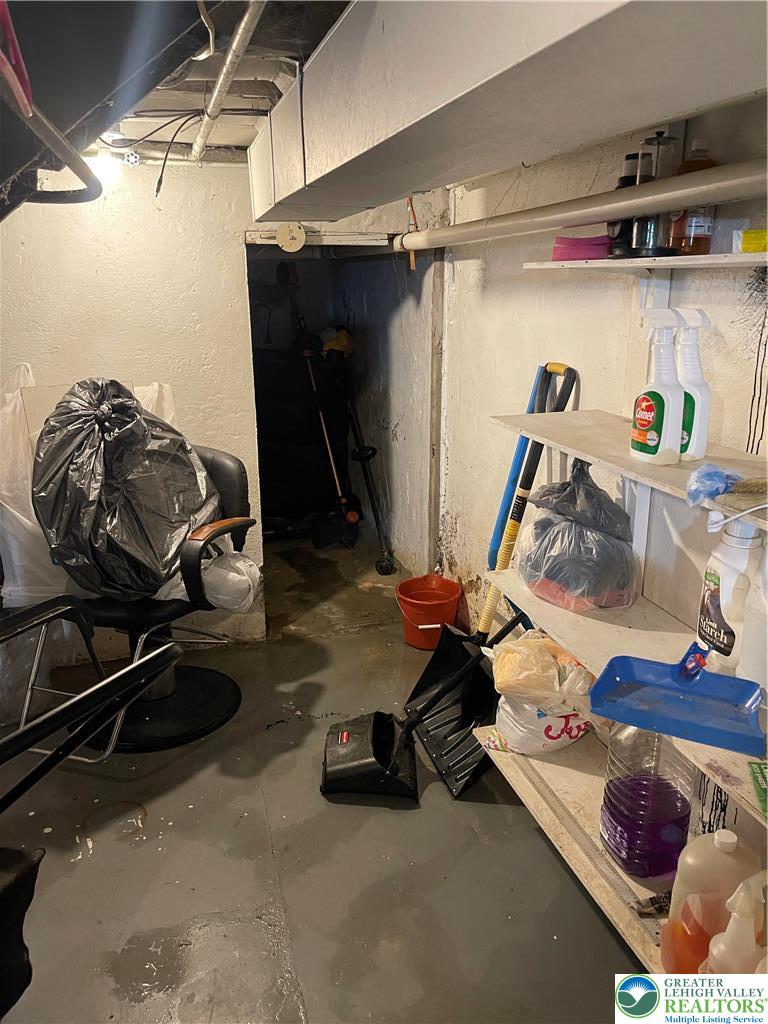 512 Forrest Avenue Bethlehem, PA 18017 - Photo 17 of 22 a view of a room with gym equipment