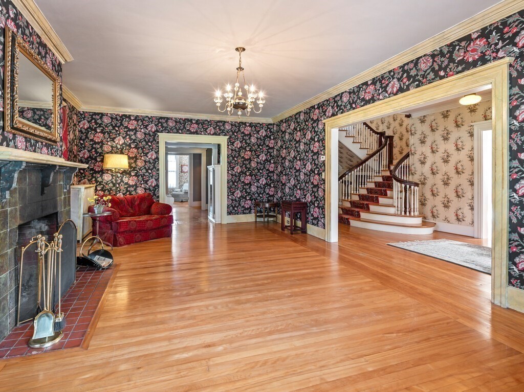 19 Kenilworth Road Worcester, MA 01602 - Photo 8 of 42 a lobby with furniture and chandelier