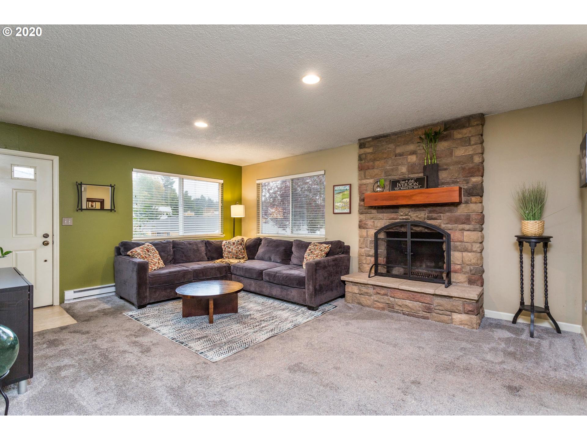 2529 Southwest Spring Garden Street, Unit 12 Portland, OR 97219 - Photo 5 of 22 Gallery Image 5