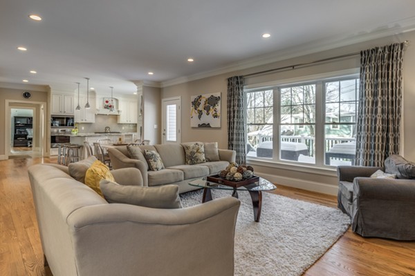 22 Centre Street Lexington, MA 02421 - Photo 10 of 30