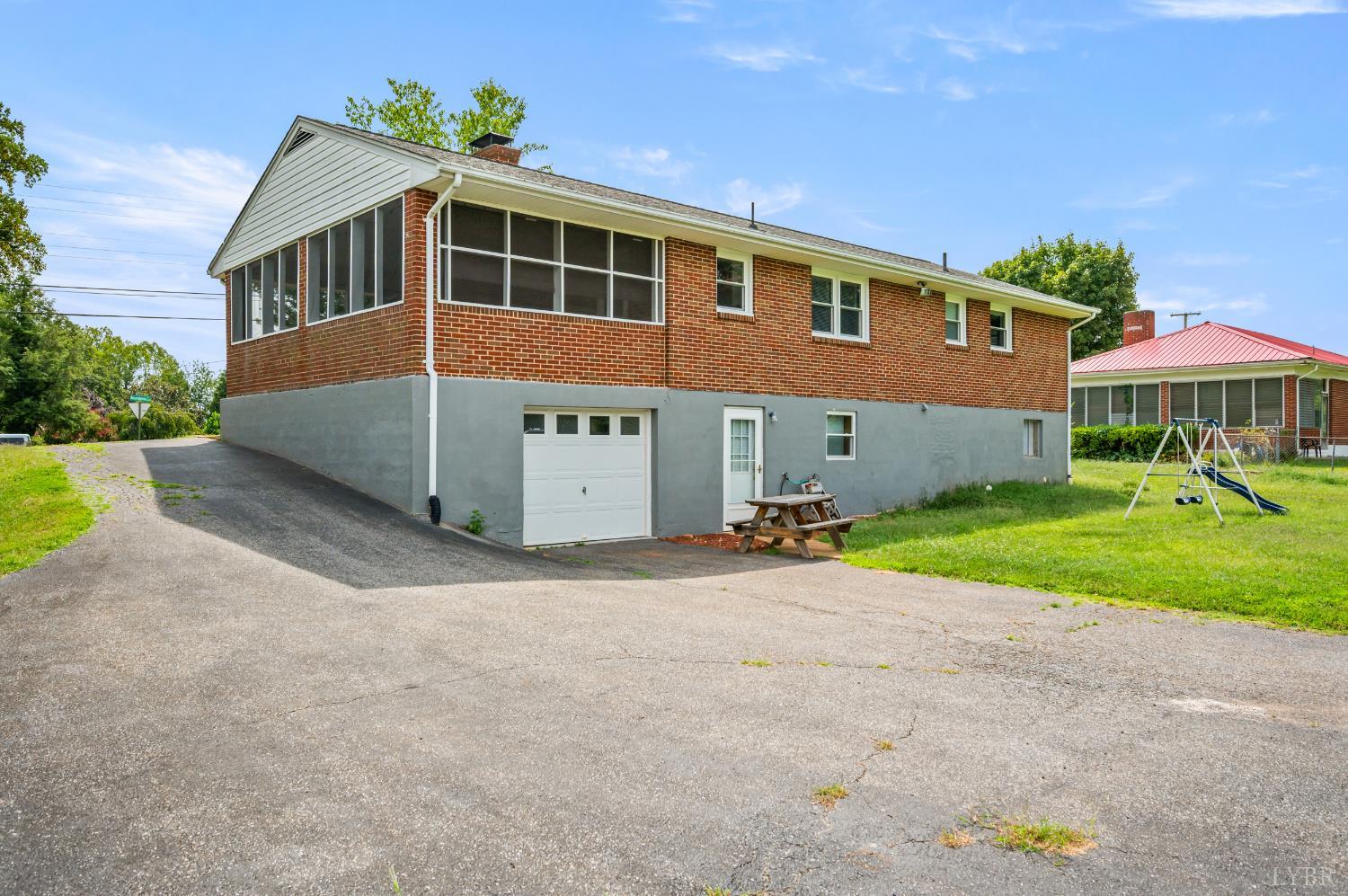2002 Roundelay Road Lynchburg, VA 24502 - Photo 30 of 41 Gallery Image 30