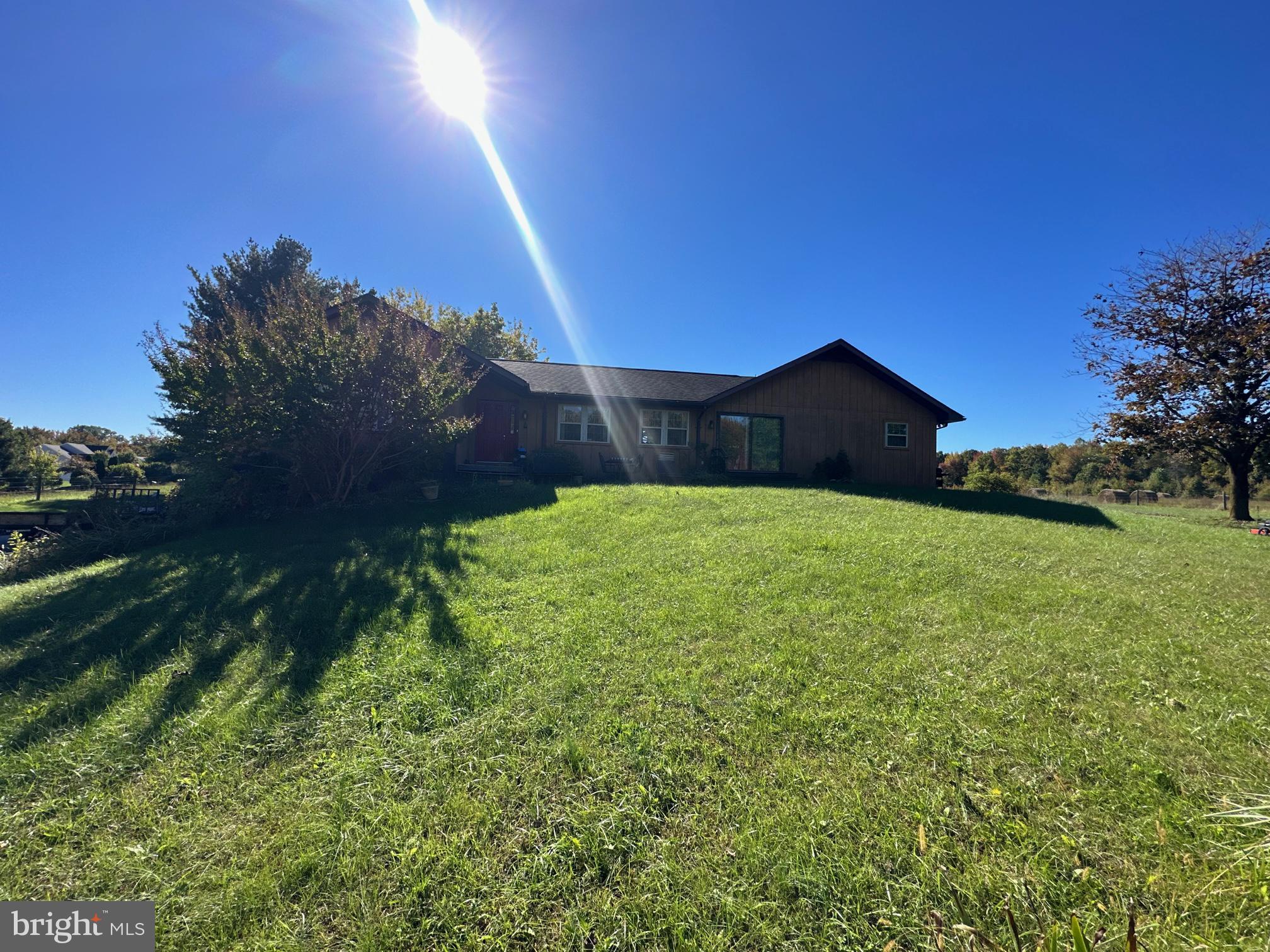 1038 Fieldsboro Road Townsend, DE 19734 - Photo 7 of 28 a view of a backyard