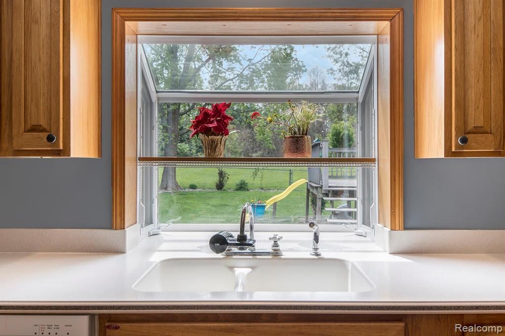 12070 Germany Road Fenton, MI 48430 - Photo 7 of 50