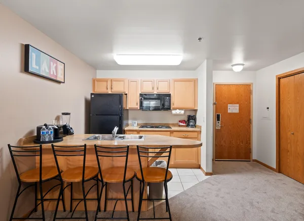 $116,900 | 7020 Grand Geneva Way, Unit 206, Lake Geneva, WI 53147