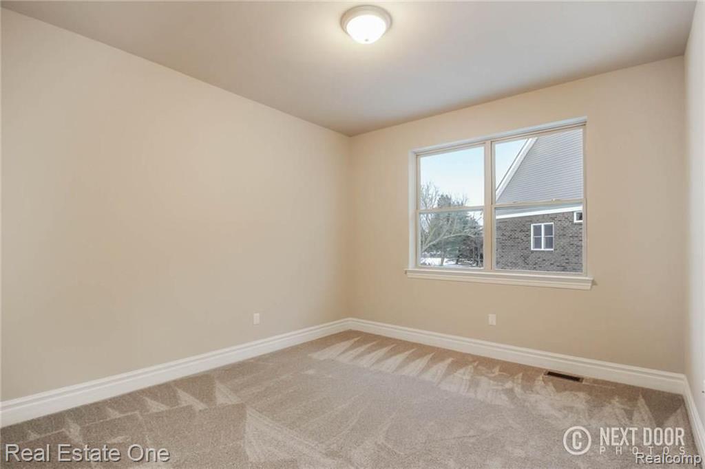374 Verona Drive Rochester Hills, MI 48307 - Photo 14 of 34