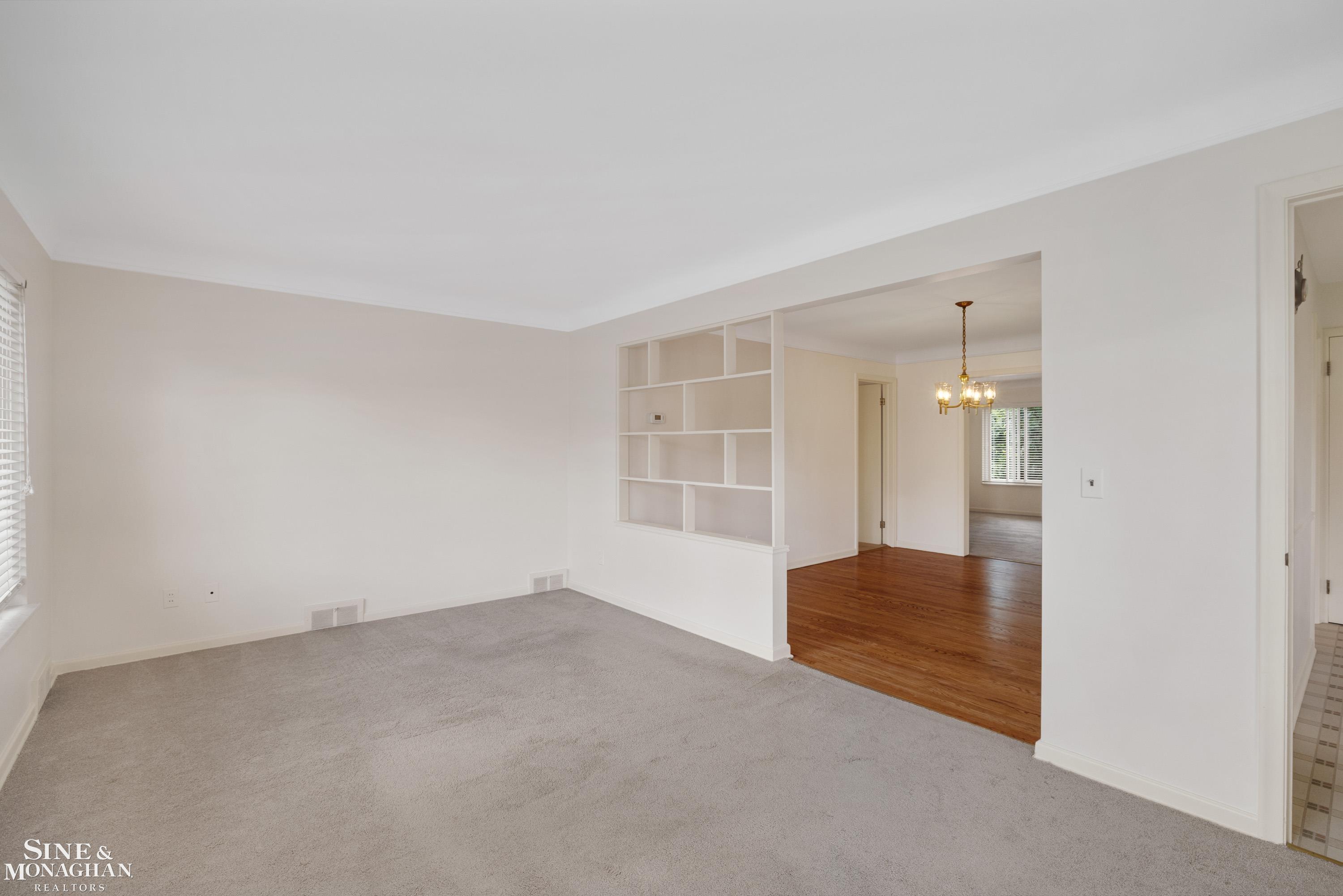 716 Trombley Road Grosse Pointe, MI 48230 - Photo 16 of 97