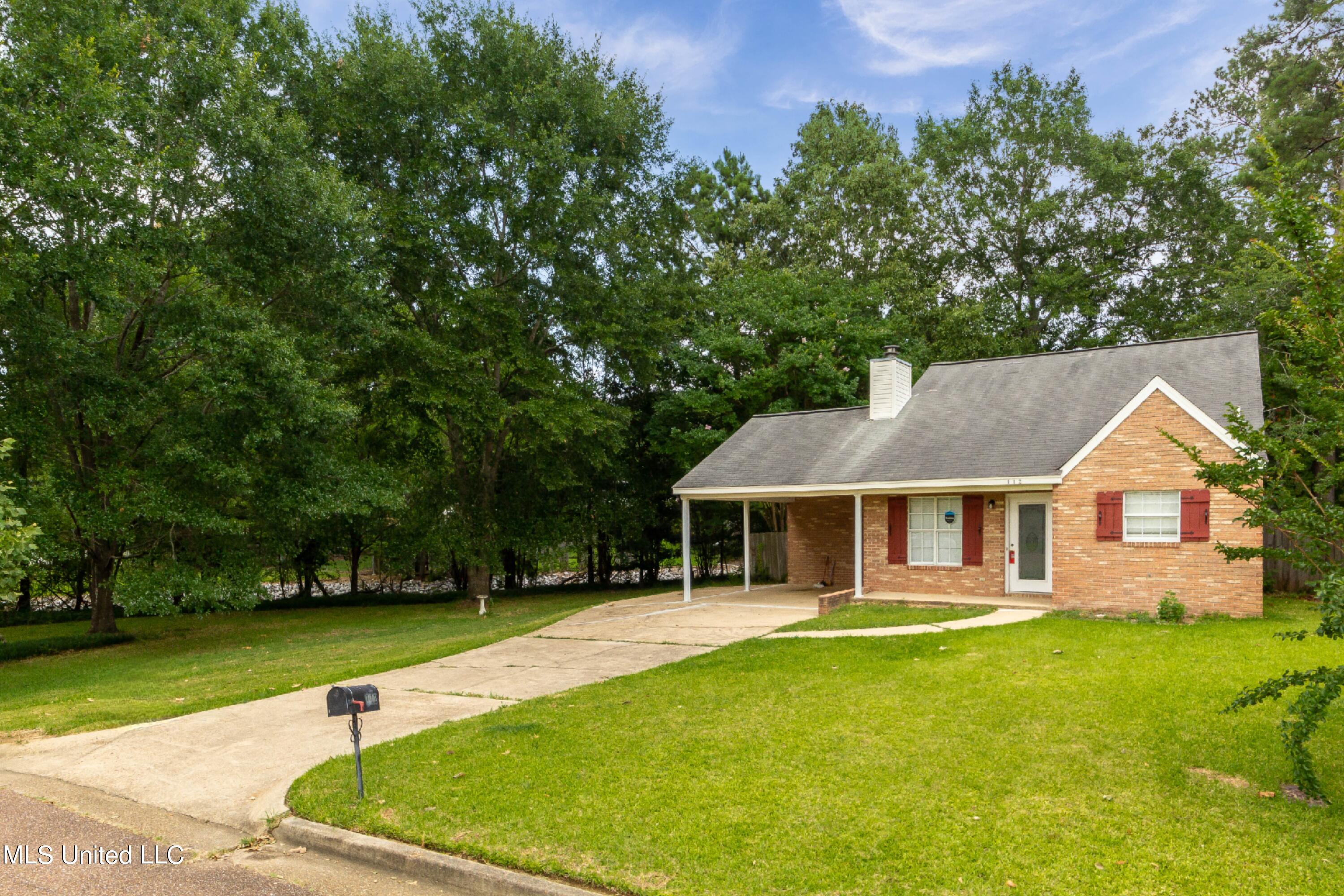 112 Keltingham Court Ridgeland, MS 39157 - Photo 3 of 22 112 Keltingham Ct-3