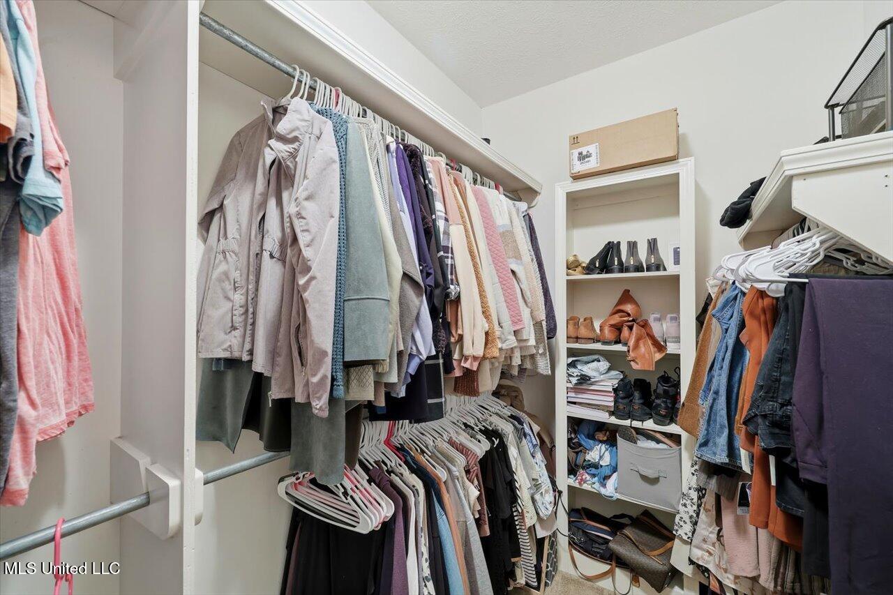 153 Baileys Ridge Circle Clinton, MS 39056 - Photo 24 of 47 28-153 Baileys Ridge Cir _ Home Tours MS