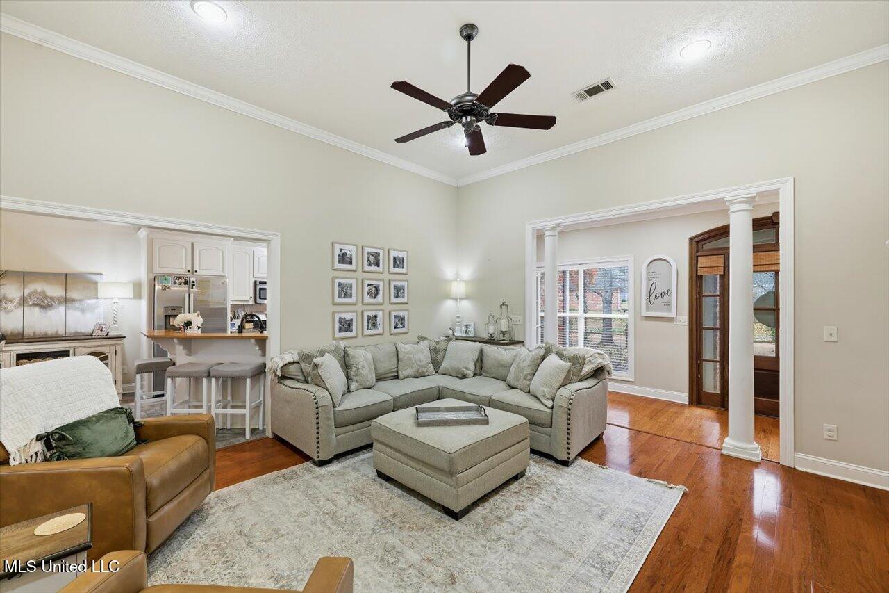 153 Baileys Ridge Circle Clinton, MS 39056 - Photo 10 of 47 10-153 Baileys Ridge Cir _ Home Tours MS