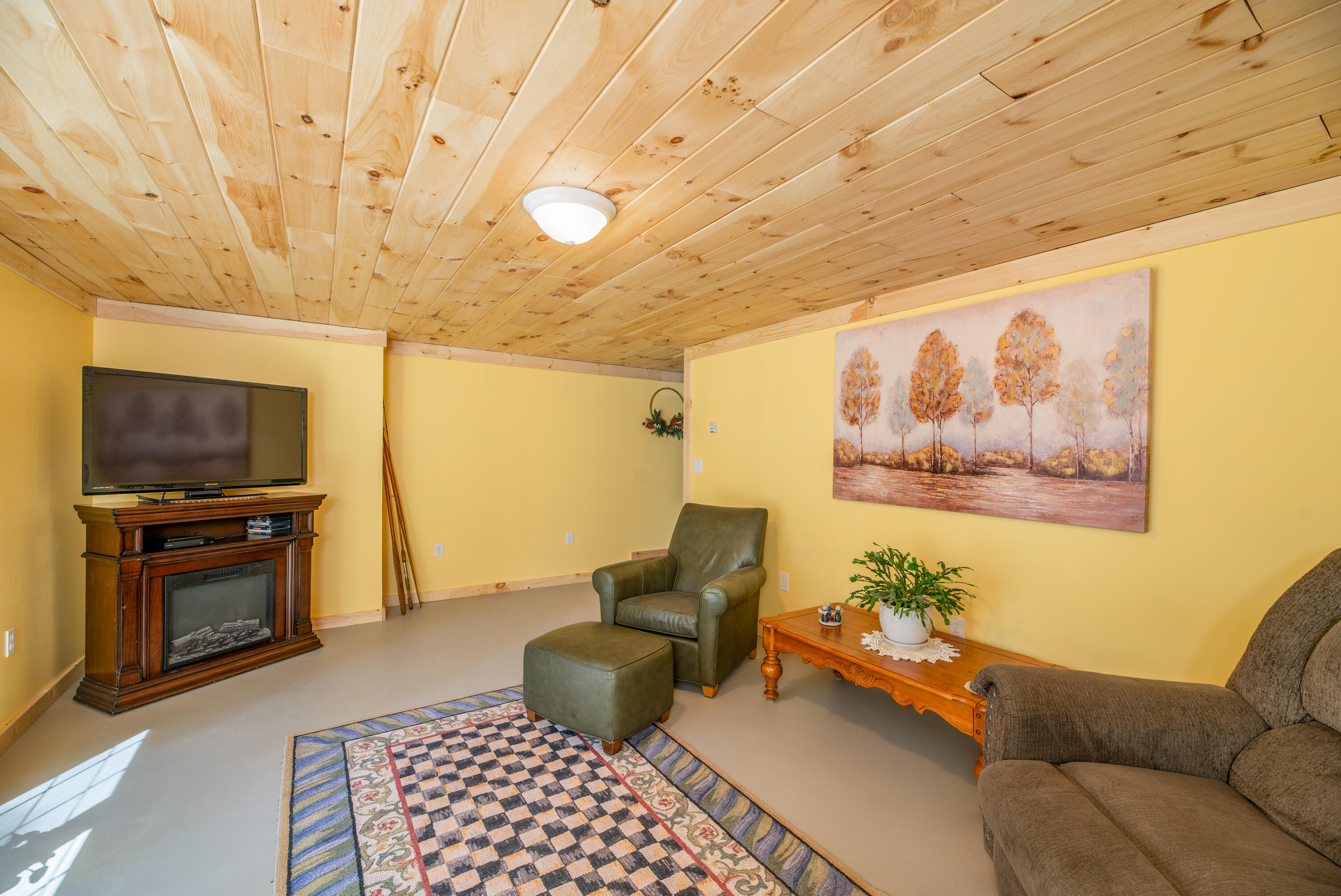 1620 Houston Road Lincoln, ME 04457 - Photo 37 of 46 Interior3