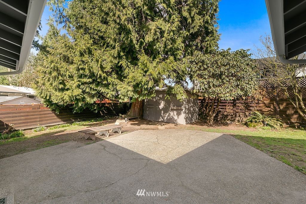 19062 86th Avenue Northeast Bothell, WA 98011 - Photo 20 of 24 Gallery Image 20