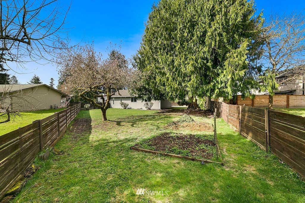 19062 86th Avenue Northeast Bothell, WA 98011 - Photo 23 of 24 Gallery Image 23