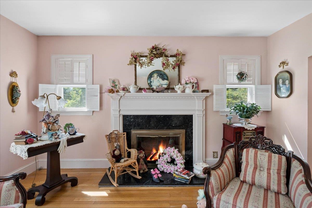 97 Old Rockingham Road Salem, NH 03079 - Photo 11 of 54