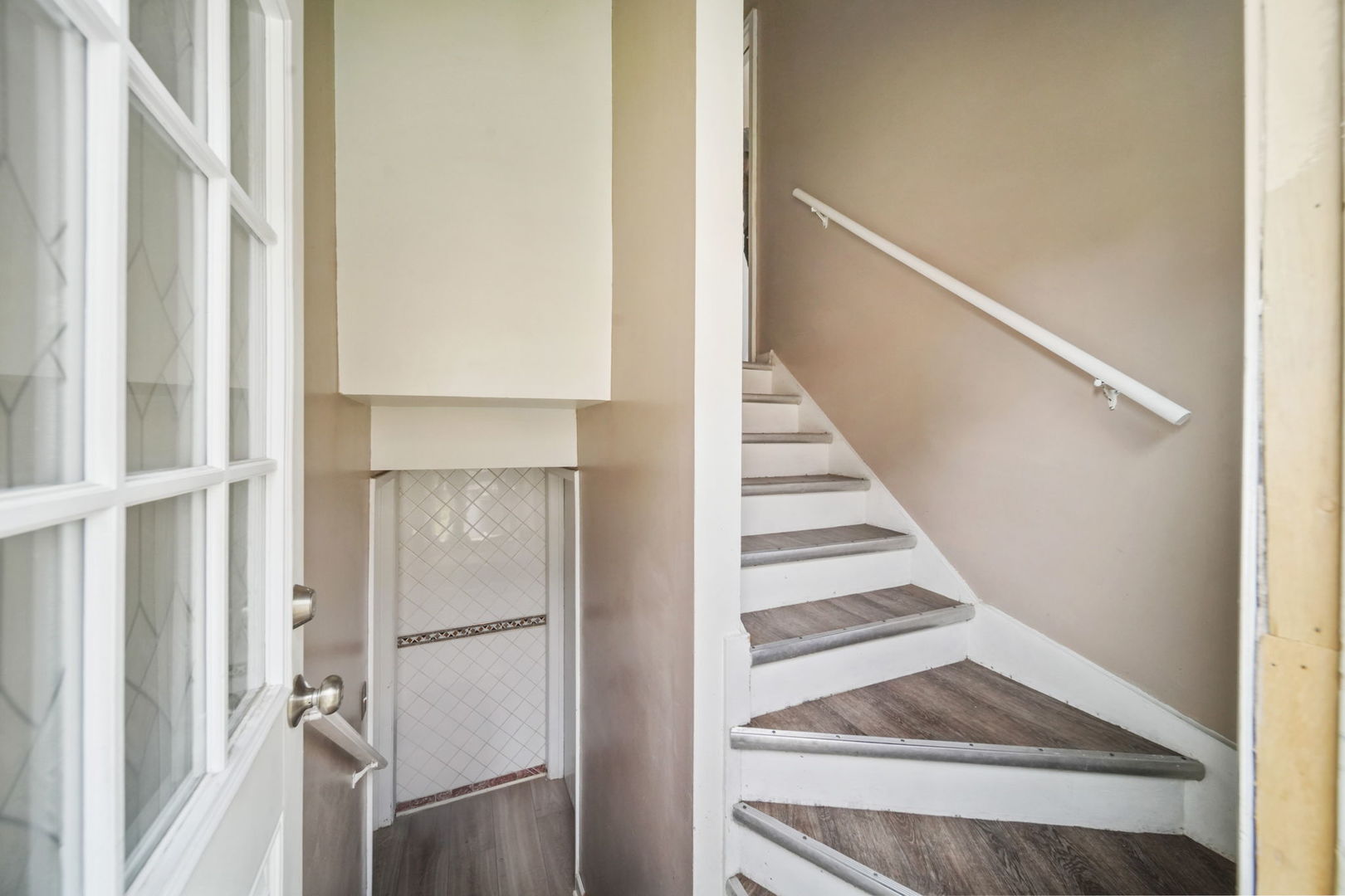 7235 Park Avenue Summit, IL 60501 - Photo 18 of 30 a view of entryway