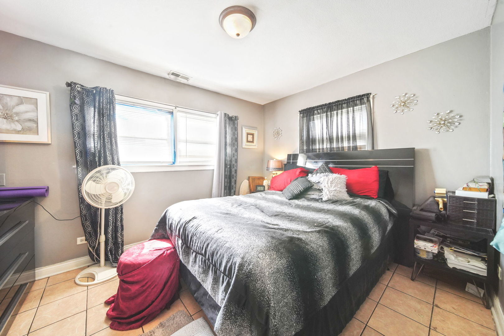 7235 Park Avenue Summit, IL 60501 - Photo 22 of 30 a bed room with a bed and chair