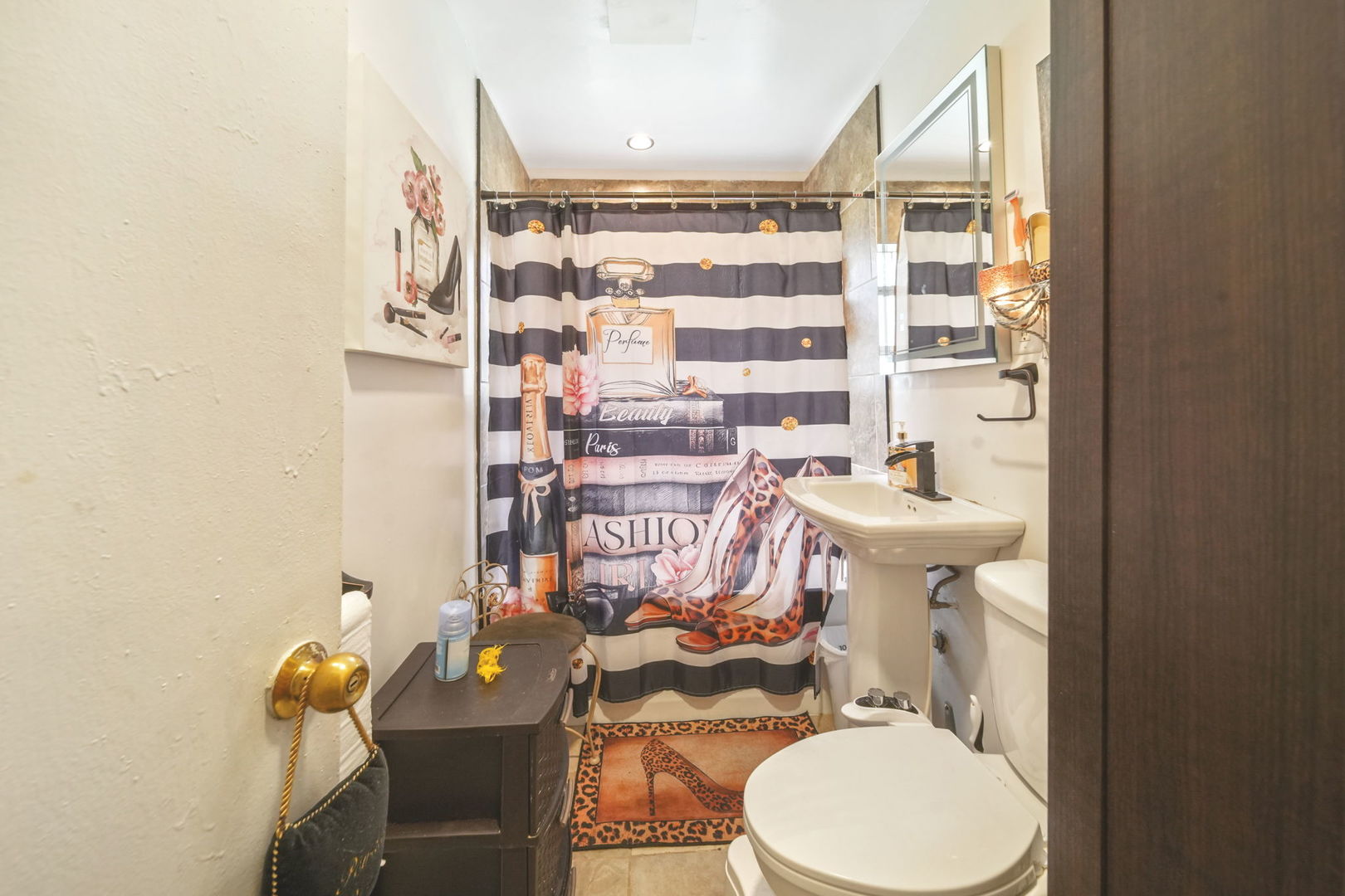 7235 Park Avenue Summit, IL 60501 - Photo 24 of 30 a bathroom with a sink toilet and shower