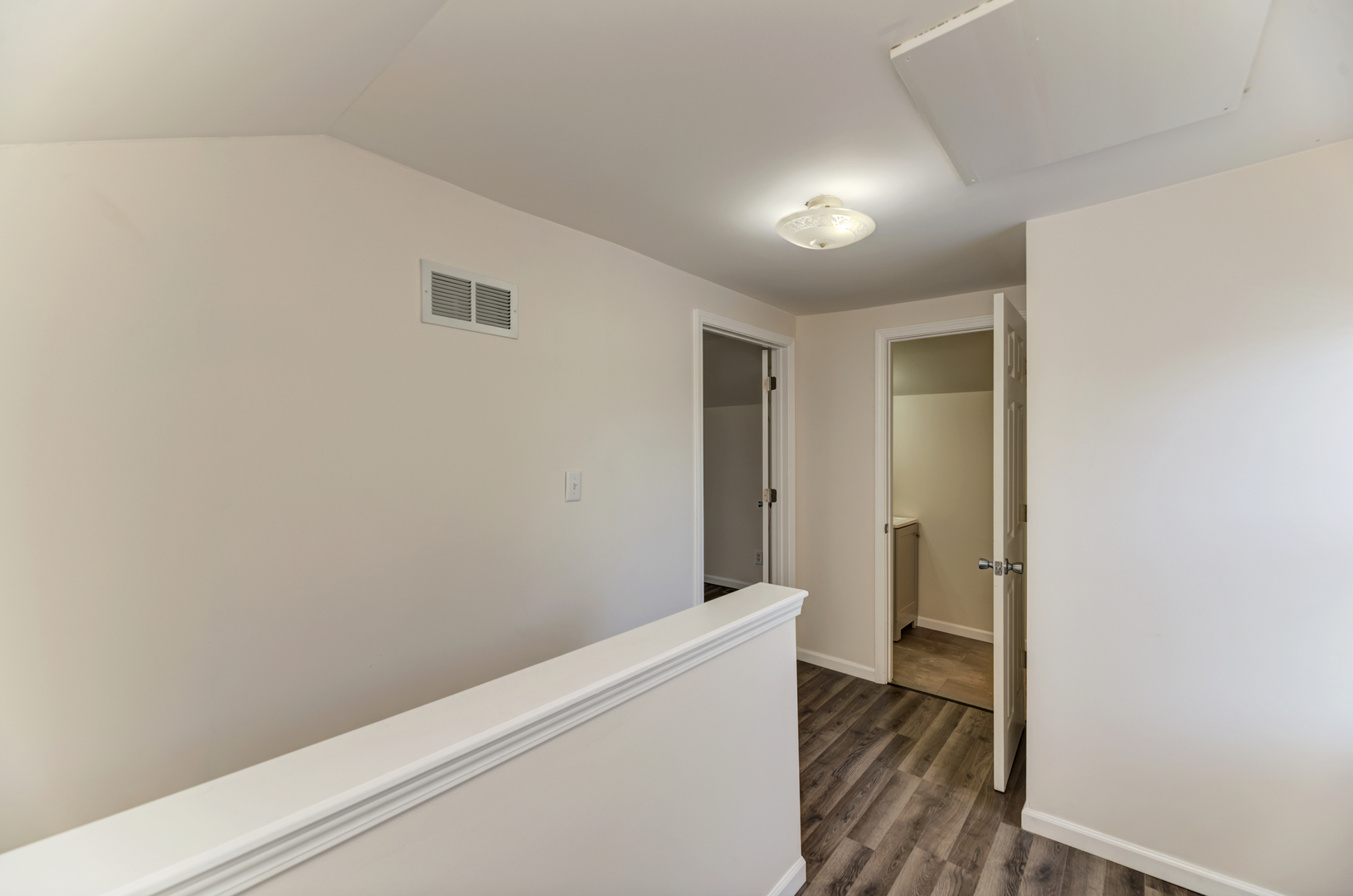 17357 Sedgewick Road Plano, IL 60545 - Photo 21 of 36 a view of hallway with wooden floor