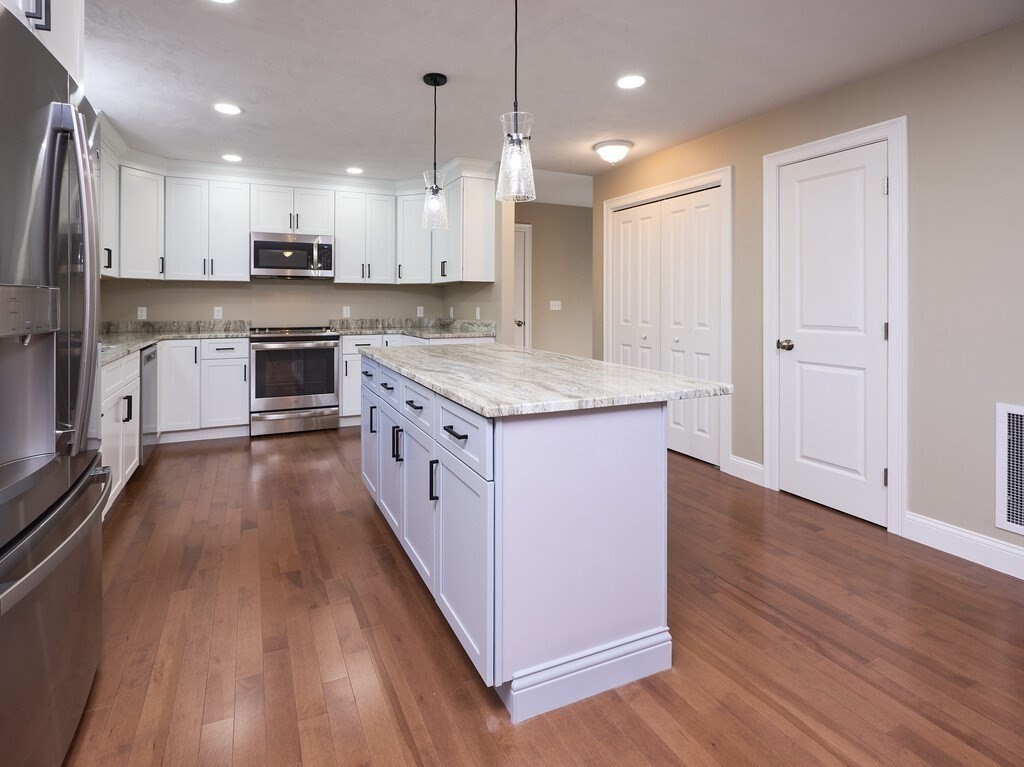 60 Harrington Road Charlton, MA 01507 - Photo 12 of 42 Gallery Image 12