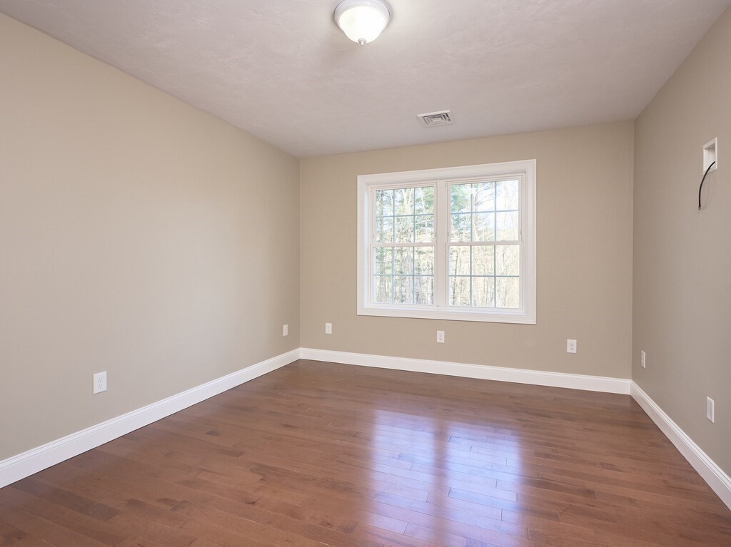 60 Harrington Road Charlton, MA 01507 - Photo 28 of 42 Gallery Image 28